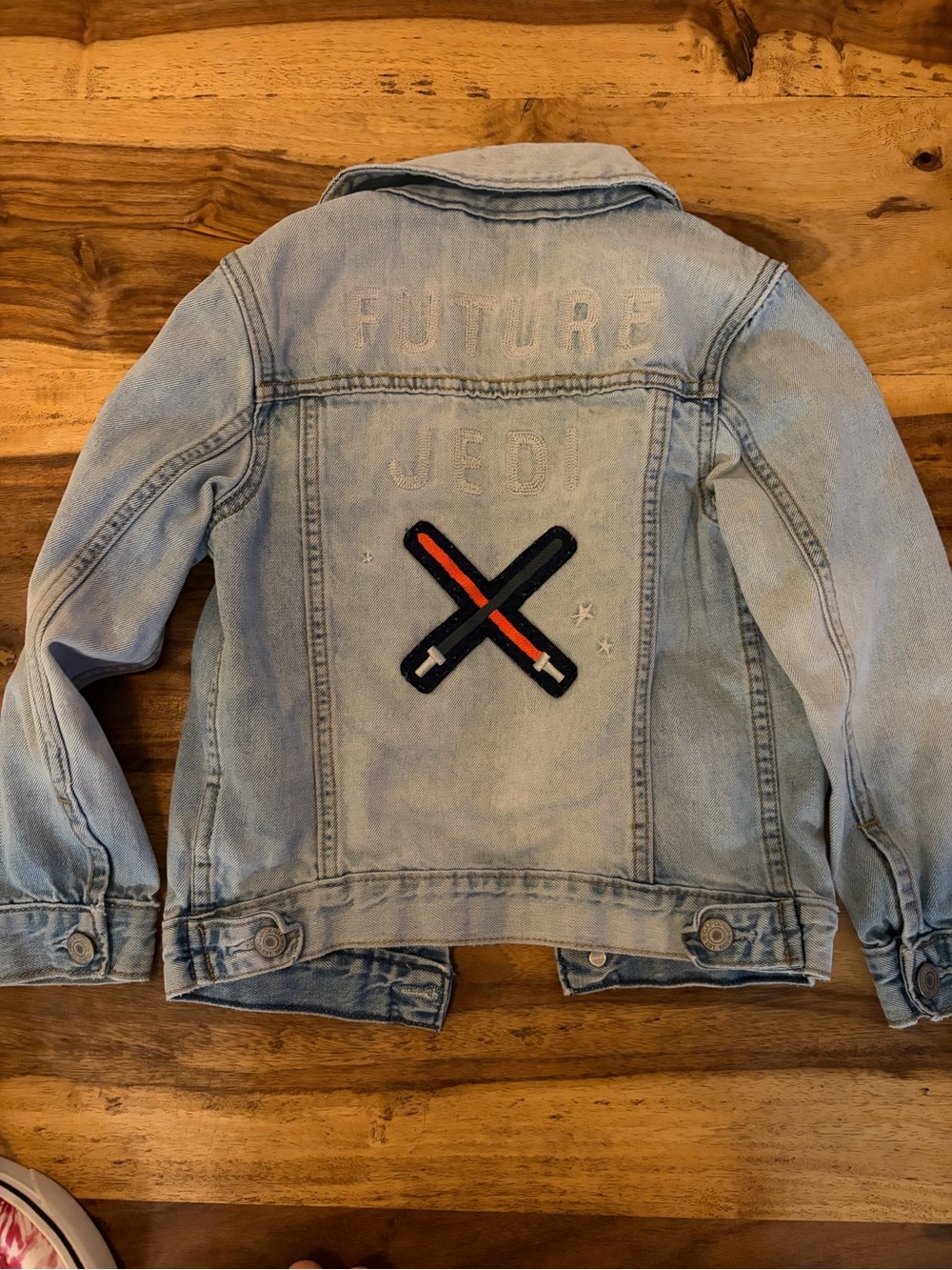 GAP Star Wars - Kids Light Blue Denim Jacket with Patch Detail (Size 5)